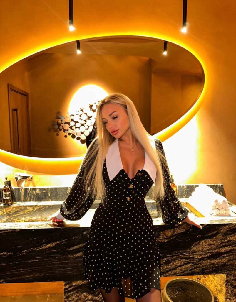 Эскорт модель в Москве