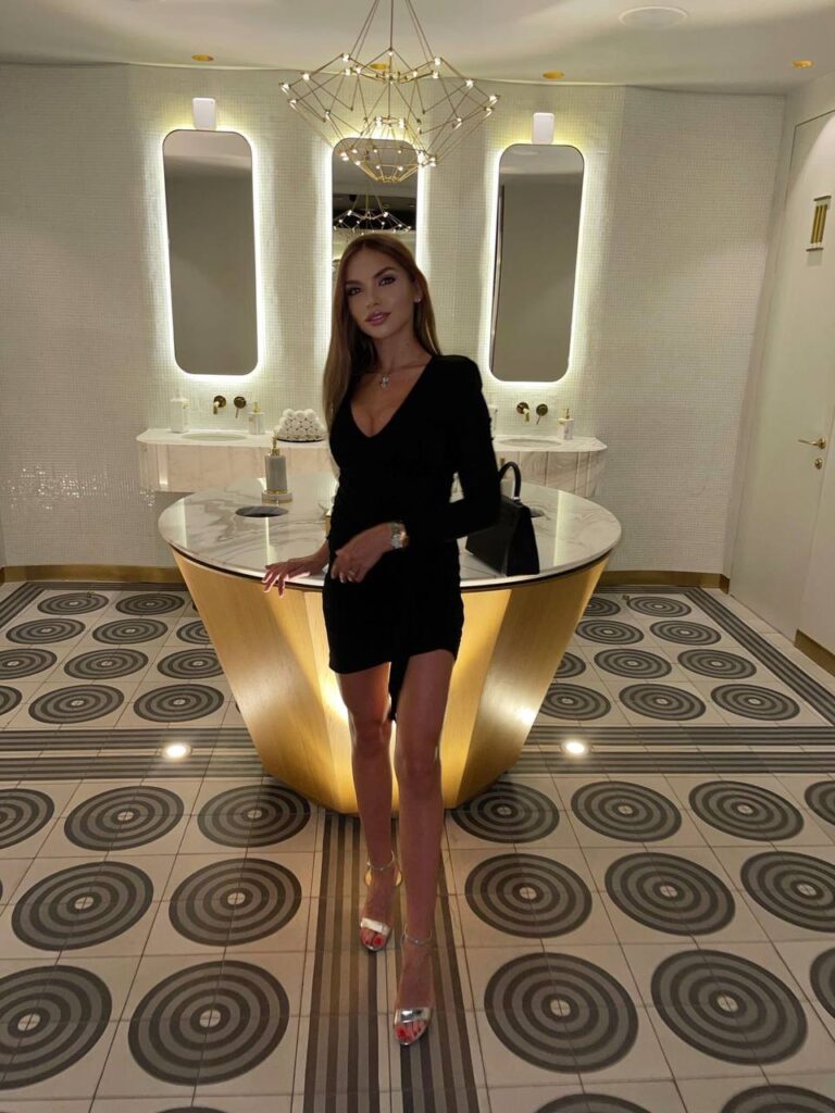 Эскорт модель в Москве